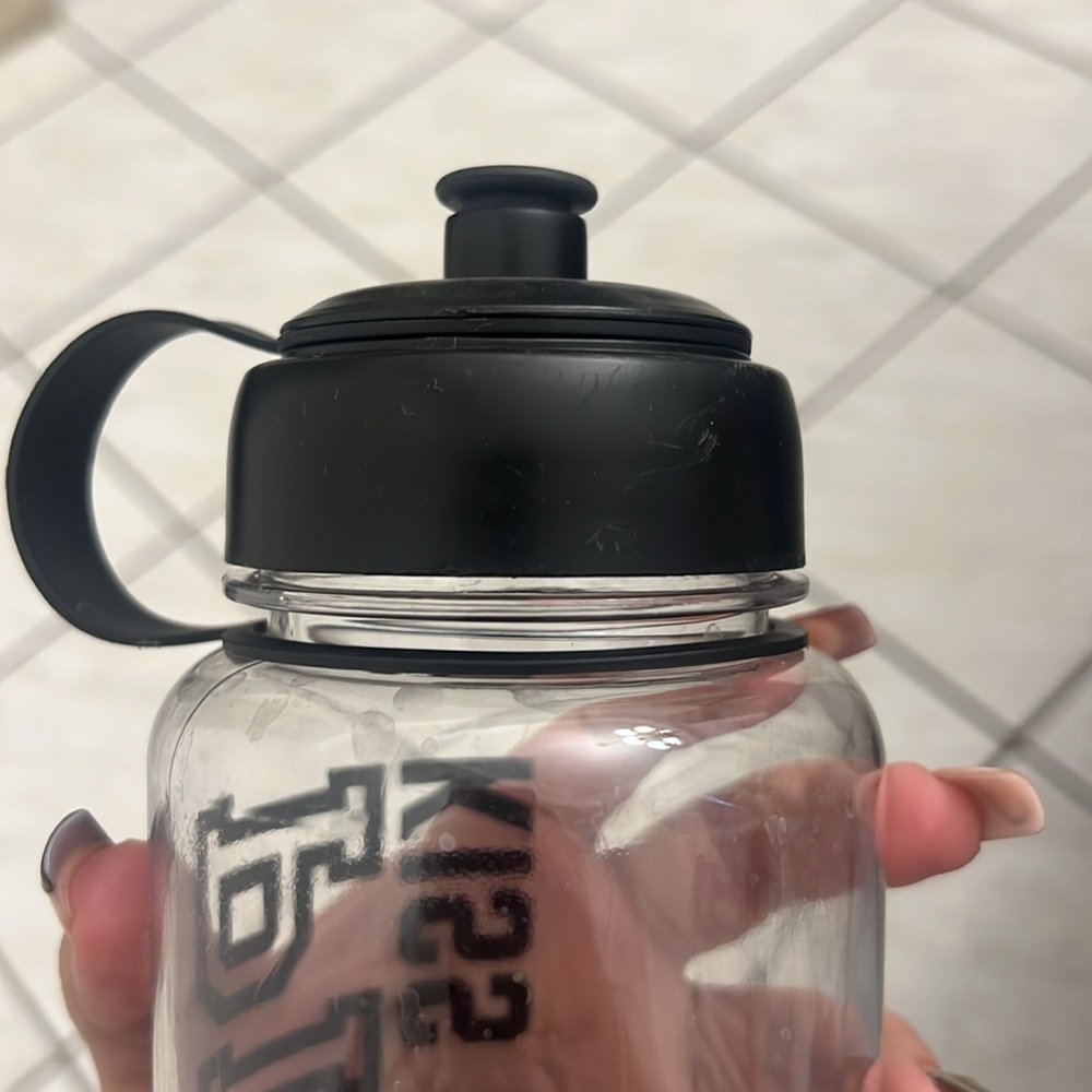 Victoria’s Secret PINK Kiss My Abs Water Bottle - Picture 3 of 4